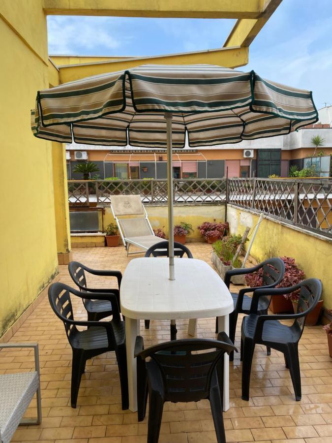 Appartamento Zia Gesina Lido di Ostia Eksteriør billede