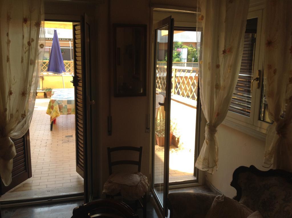 Appartamento Zia Gesina Lido di Ostia Eksteriør billede
