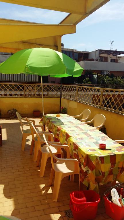 Appartamento Zia Gesina Lido di Ostia Eksteriør billede