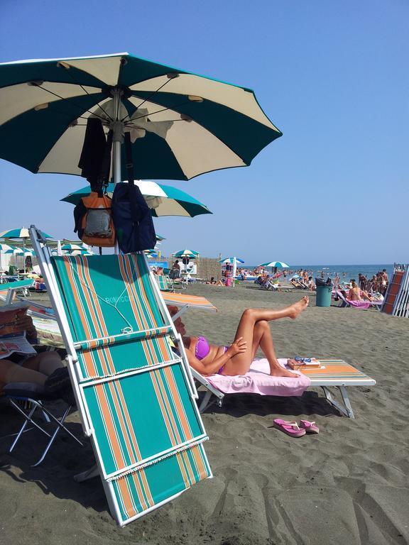 Appartamento Zia Gesina Lido di Ostia Eksteriør billede